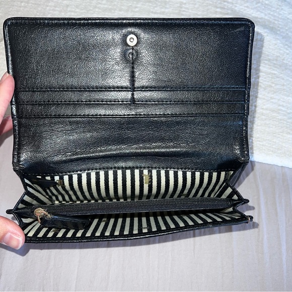 L.A.M.B. Wallet - Picture 2 of 4